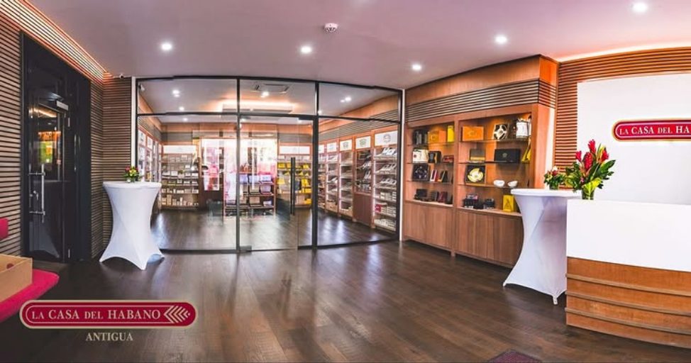 La Casa del Habano Antigua boutique exterior